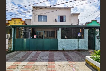 Casa para alugar com 110m², 2 quartos e sem vaga Casa para alugar com 110m², 2 quartos e sem vagaFachada+Placa