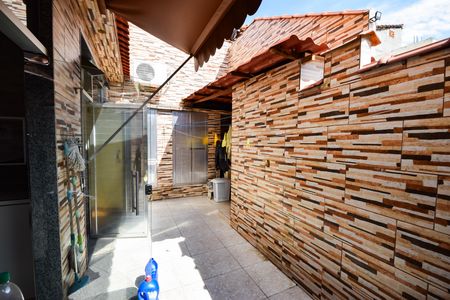 Casa para alugar com 110m², 2 quartos e sem vaga Casa para alugar com 110m², 2 quartos e sem vagaÁrea de Serviço
