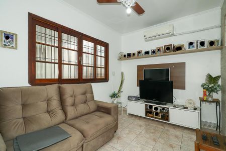Casa à venda com 150m², 3 quartos e 3 vagasSala