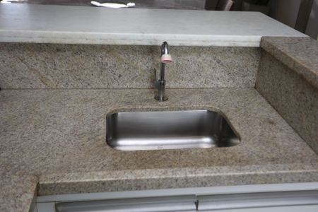 Apartamento à venda com 97m², 3 quartos e 2 vagas Apartamento à venda com 97m², 3 quartos e 2 vagasCozinha