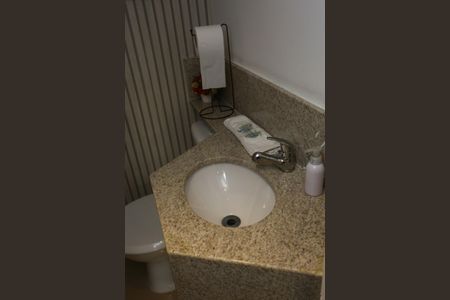 Apartamento à venda com 97m², 3 quartos e 2 vagas Apartamento à venda com 97m², 3 quartos e 2 vagasLavabo