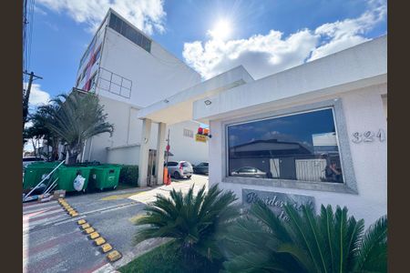 Apartamento à venda com 54m², 3 quartos e 1 vaga Apartamento à venda com 54m², 3 quartos e 1 vagaFachada