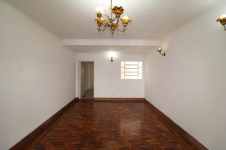 Casa à venda com 271m², 3 quartos e 1 vagaSala