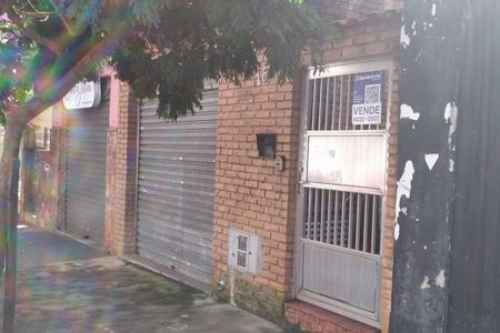 Casa à venda com 271m², 3 quartos e 1 vaga Casa à venda com 271m², 3 quartos e 1 vagaFachada - placa