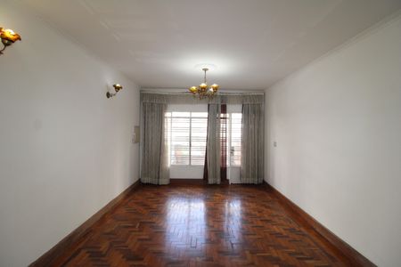 Casa à venda com 271m², 3 quartos e 1 vagaSala