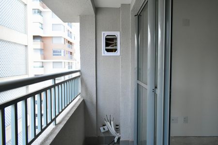 Apartamento à venda com 34m², 1 quarto e sem vagaSacada