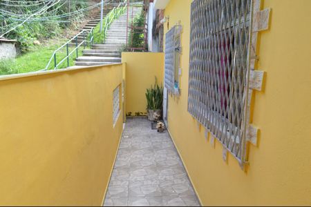 Casa de condomínio à venda com 144m², 3 quartos e sem vagaEntrada