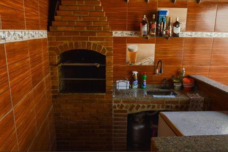 Casa de condomínio à venda com 144m², 3 quartos e sem vagaChurrasqueira