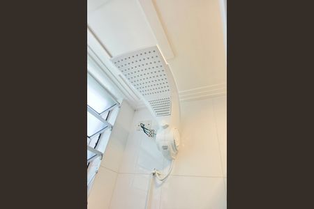 Apartamento para alugar com 45m², 2 quartos e 1 vaga Apartamento para alugar com 45m², 2 quartos e 1 vagaBanheiro