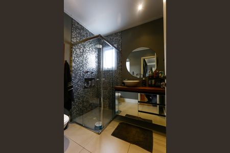 Casa à venda com 447m², 4 quartos e 2 vagas Casa à venda com 447m², 4 quartos e 2 vagasBanheiro da Suíte 3