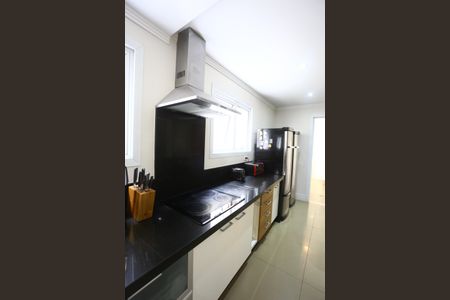 Casa à venda com 447m², 4 quartos e 2 vagas Casa à venda com 447m², 4 quartos e 2 vagasCozinha