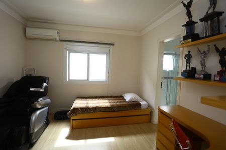 Casa à venda com 447m², 4 quartos e 2 vagas Casa à venda com 447m², 4 quartos e 2 vagasSuíte 2