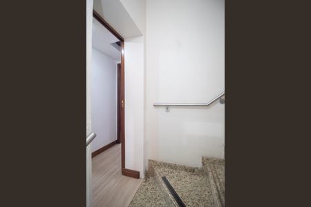 Casa à venda com 394m², 4 quartos e 3 vagasCorredor