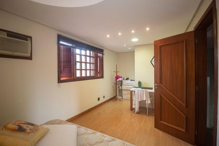 Casa à venda com 394m², 4 quartos e 3 vagasQuarto 3