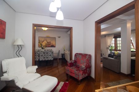 Casa à venda com 394m², 4 quartos e 3 vagasSala 2