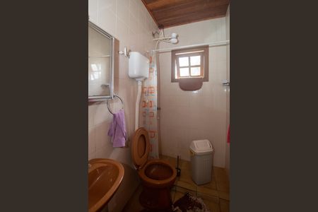 Casa à venda com 394m², 4 quartos e 3 vagasBanheiro 2