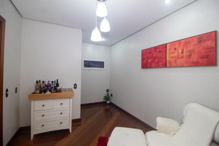 Casa à venda com 394m², 4 quartos e 3 vagasSala 2