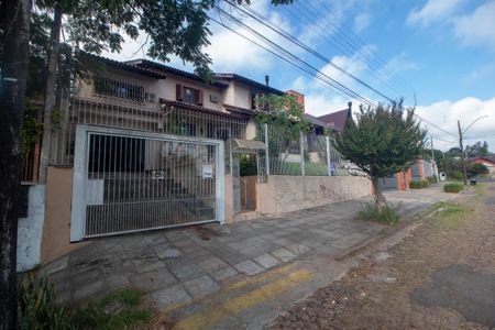 Casa à venda com 394m², 4 quartos e 3 vagasFachada