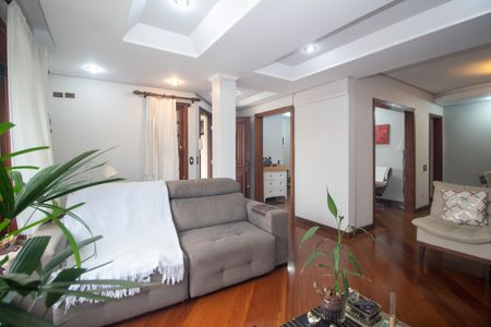 Casa à venda com 394m², 4 quartos e 3 vagasSala