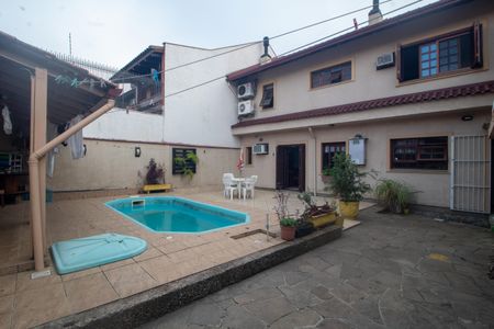 Casa à venda com 394m², 4 quartos e 3 vagasÁrea comum - Piscina