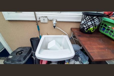 Casa de condomínio à venda com 65m², 2 quartos e 2 vagas Casa de condomínio à venda com 65m², 2 quartos e 2 vagasÁrea de Serviço