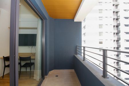 Studio à venda com 25m², 1 quarto e sem vaga Studio à venda com 25m², 1 quarto e sem vagaVaranda