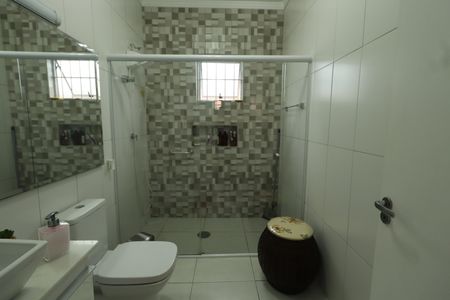 Casa à venda com 480m², 3 quartos e 3 vagasBanheiro