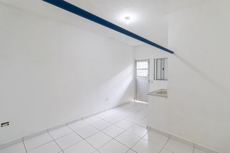 Casa para alugar com 20m², 1 quarto e sem vaga Casa para alugar com 20m², 1 quarto e sem vagaSala/Quarto