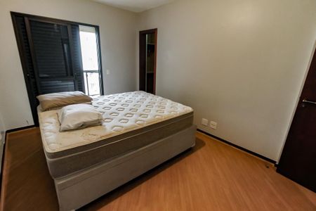 Apartamento à venda com 115m², 4 quartos e 2 vagas Apartamento à venda com 115m², 4 quartos e 2 vagasSuíte 1