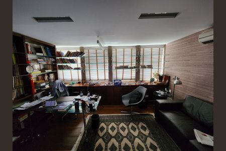 Apartamento à venda com 540m², 6 quartos e 7 vagasEscritório 2