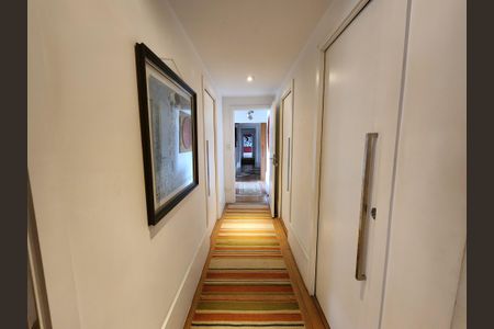 Apartamento à venda com 540m², 6 quartos e 7 vagasCorredor das Suítes