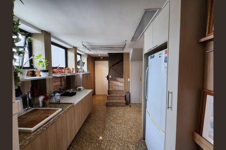 Apartamento à venda com 540m², 6 quartos e 7 vagasÁrea de Serviço