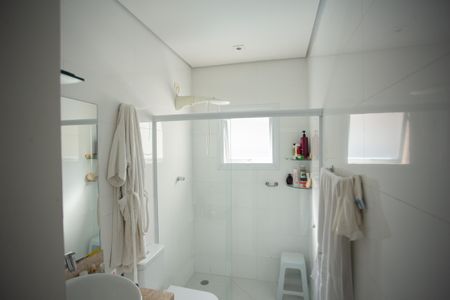 Casa à venda com 210m², 4 quartos e 2 vagasBanheiro