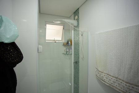 Casa à venda com 210m², 4 quartos e 2 vagasBanheiro