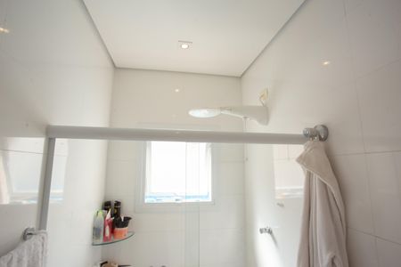 Casa à venda com 210m², 4 quartos e 2 vagasBanheiro