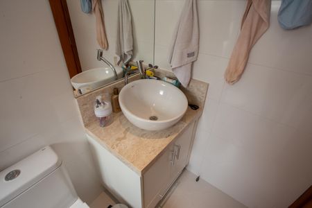 Casa à venda com 210m², 4 quartos e 2 vagasBanheiro