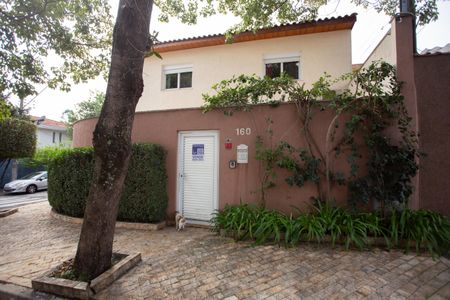 Casa à venda com 210m², 4 quartos e 2 vagasFACHADA + Placa