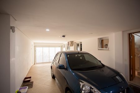 Casa à venda com 210m², 4 quartos e 2 vagasGARAGEM