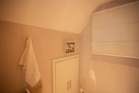 Casa à venda com 210m², 4 quartos e 2 vagasBanheiro