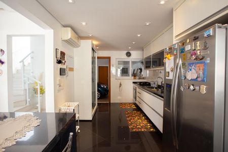 Casa à venda com 210m², 4 quartos e 2 vagasCozinha