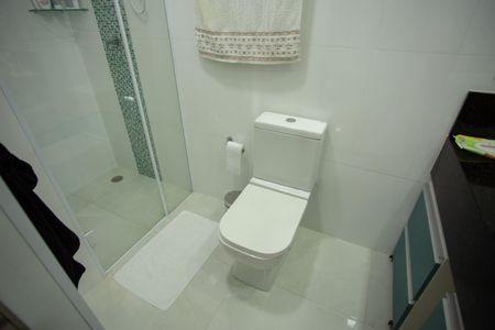 Casa à venda com 210m², 4 quartos e 2 vagasBanheiro