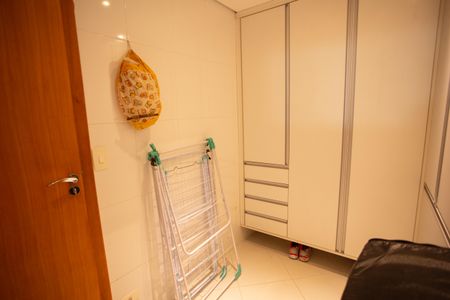 Casa à venda com 210m², 4 quartos e 2 vagasÁrea de Serviço