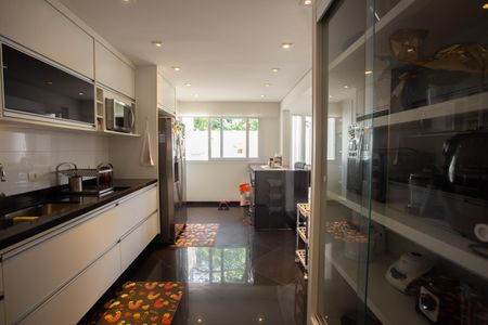 Casa à venda com 210m², 4 quartos e 2 vagasCozinha