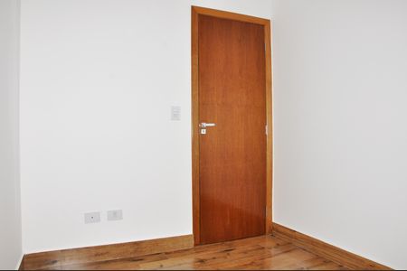 Casa para alugar com 102m², 3 quartos e 2 vagas Casa para alugar com 102m², 3 quartos e 2 vagasQuarto 01