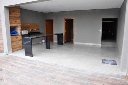 Casa para alugar com 102m², 3 quartos e 2 vagas Casa para alugar com 102m², 3 quartos e 2 vagasChurrasqueira