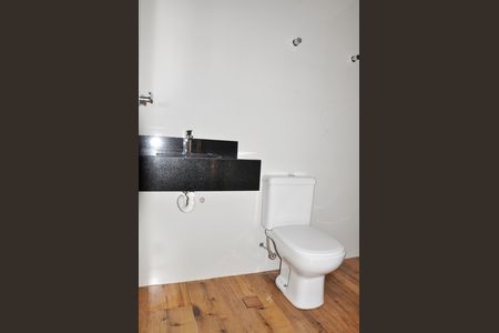 Casa para alugar com 102m², 3 quartos e 2 vagas Casa para alugar com 102m², 3 quartos e 2 vagas Banheiro Social