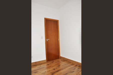 Casa para alugar com 102m², 3 quartos e 2 vagas Casa para alugar com 102m², 3 quartos e 2 vagasQuarto 01