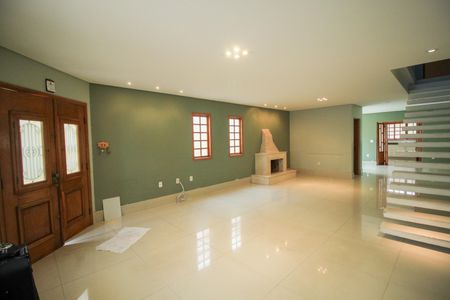 Casa à venda com 225m², 5 quartos e 3 vagasSala