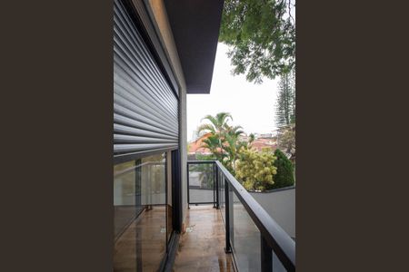 Casa à venda com 102m², 3 quartos e 2 vagasVaranda Suíte