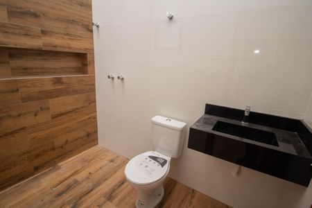 Casa à venda com 102m², 3 quartos e 2 vagasBanheiro Social